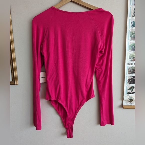 Superdown Aranza Ruched Bodysuit in Pink, size medium, New with tags - Picture 6 of 9